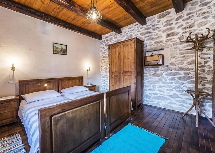 šišman In Zemunik Donji - Haus Für 10 Personen Сasa de vacaciones Donji Zemunik
