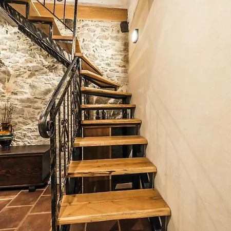 Sisman In Zemunik Donji - Haus Fuer 10 Personen Prázdninový dům *